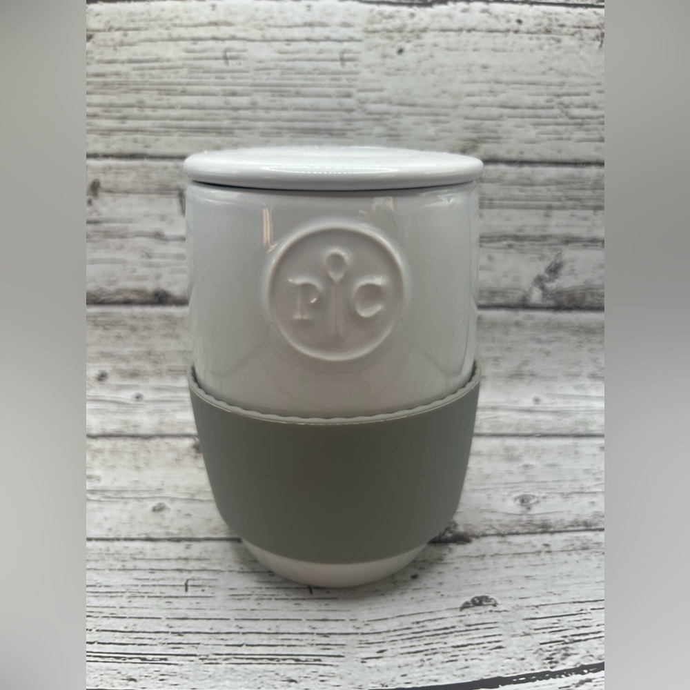 Pampered Chef Ceramic Egg Cooker